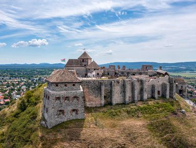 Путешествие в Средневековье: крепость Шюмег и рыцарский турнир