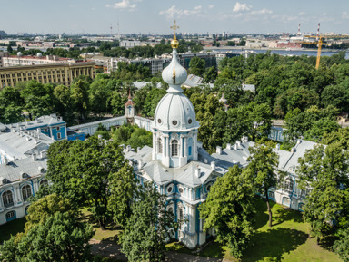 Подъём на звонницу Смольного собора