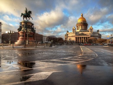 "Спрятанный город" и парадный Петербург в одной экскурсии