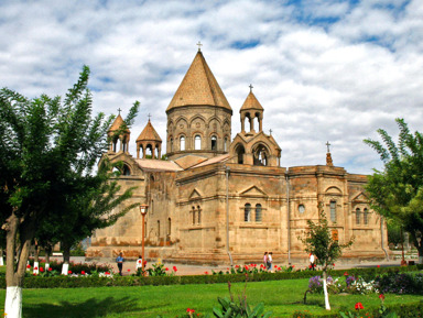 Путешествие по духовной столице: соборы и сокровища Эчмиадзина 