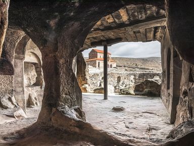 Древность в камне — храмы Мцхеты и пещеры Уплисцихе