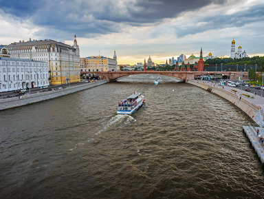 Прогулка по Москве-реке с питанием от причала «Устьинский мост»