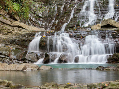 33 водопада и настоящее кавказское застолье
