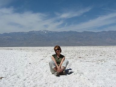 Долина Смерти: низкая, жаркая, сухая