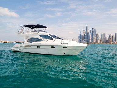 Дубай: прогулка на роскошной яхте