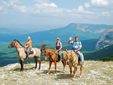 Конная прогулка в Аликановском ущелье