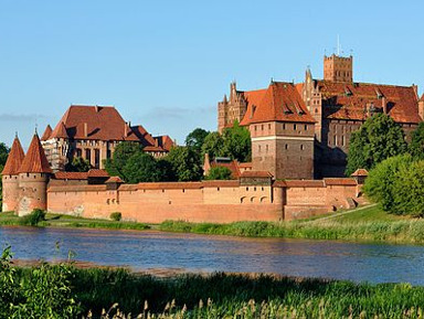 Экскурсия в рыцарский замок Мальборк с посещением Эльблонга и Гданьска