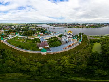 Вечер на Волге: панорама Костромы и «Дом стрельца»