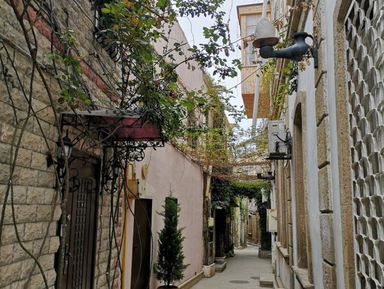 Улицы, переулки и дворы Баку