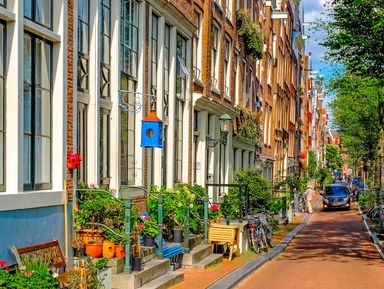 Истории Амстердама: от Больших каналов до Йордаана