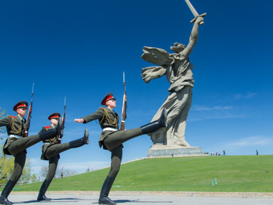 Мемориальный комплекс «Героям Сталинградской Битвы» на Мамаевом Кургане