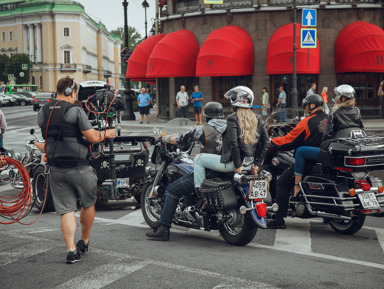 Прогулка на мотоциклах с фотосетом:  «Вечерний Ленинград» (с 15 апреля)