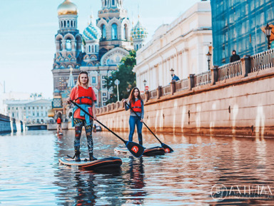 Прогулка на SUP-доске по историческому центру Петербурга
