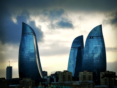 Земля и небо Баку