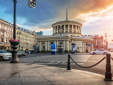 Прогулка по Северной столице пешком и на метро 