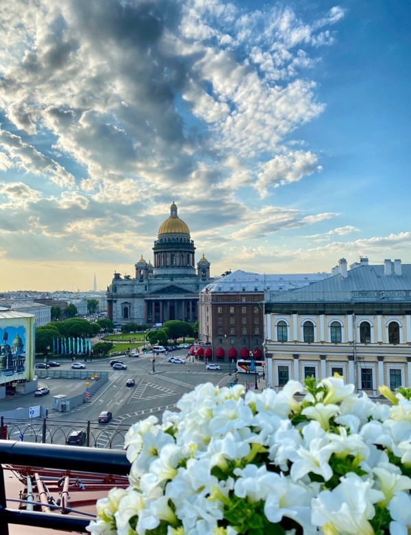 Нескучное знакомство с Петербургом на авто!