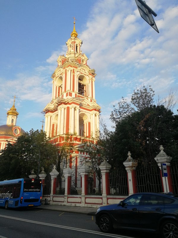Гороховое поле: архитектурная жемчужина Москвы