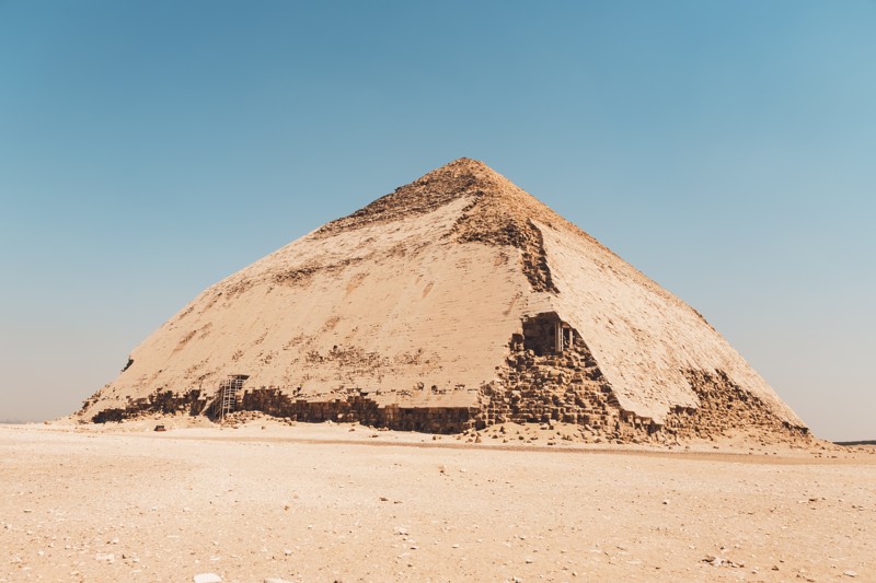 Из Каира — к пирамидам Гизы и Дахшура, в Мемфис и Саккару