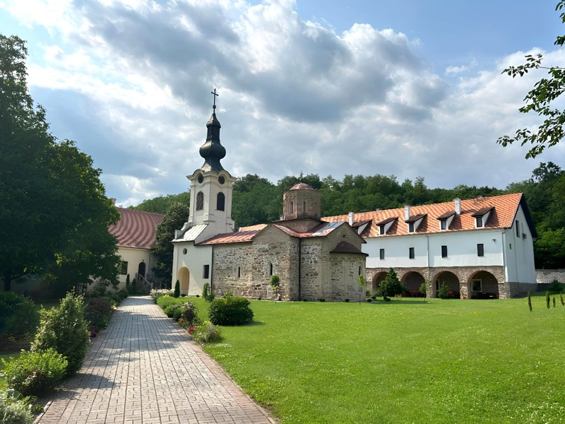 Вршац: старинные винарии, история и культура