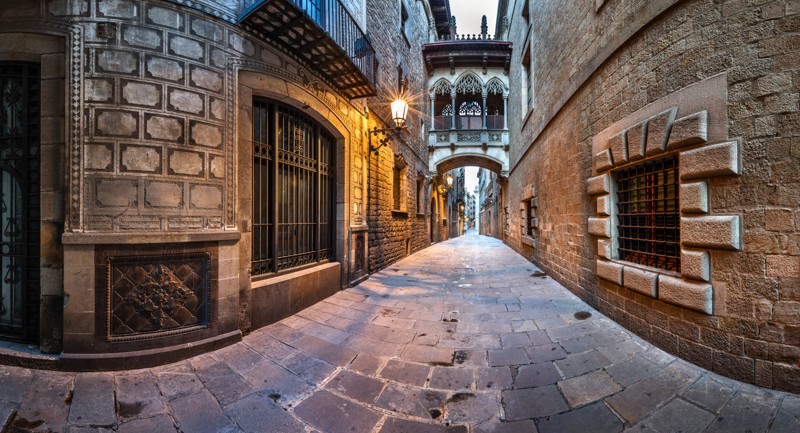 Авторская прогулка по готической Барселоне