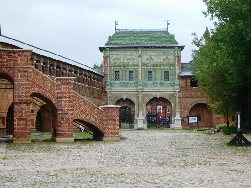 Крутицкое подворье + подъём в теремок и крытые галереи