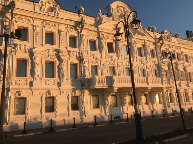 Истории Нижнего: дворец за миллион и миллионы Чкалова