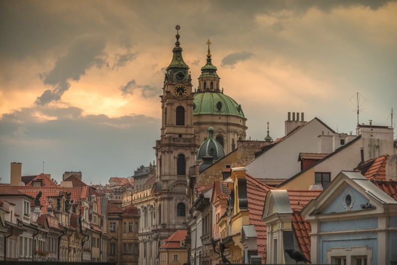 История стобашенной Праги