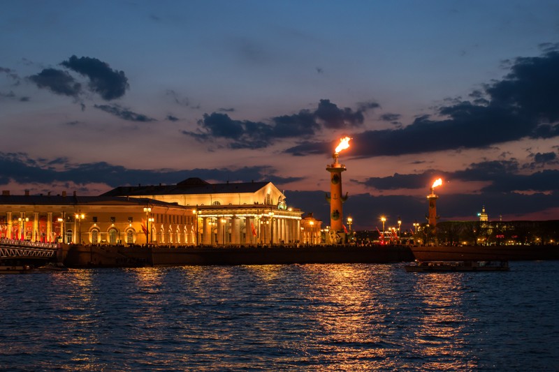 Великолепный вечерний Петербург: экскурсия на минивэне