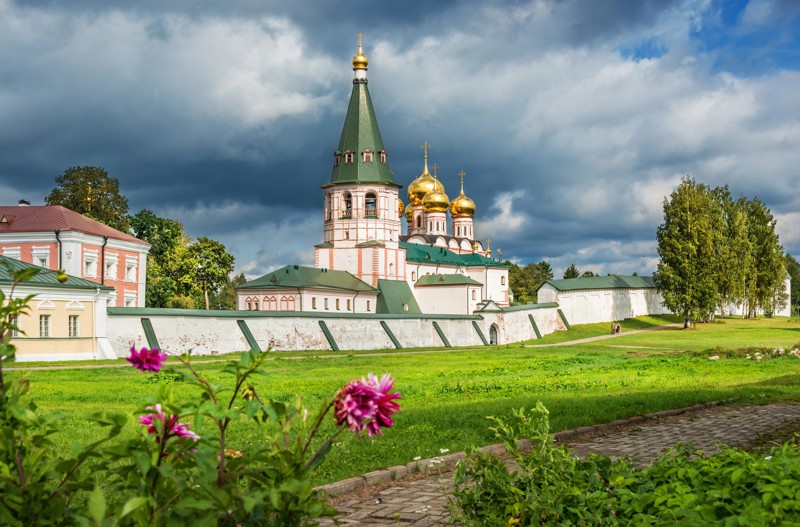 Из Санкт-Петербурга в новгородские земли: Любытино, Боровичи, Валдай