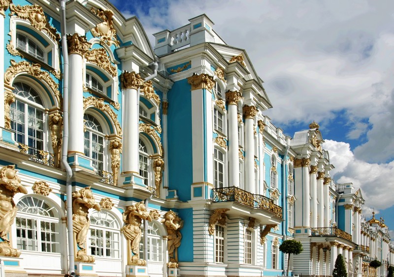 Екатерининский дворец и парк: погружение в роскошь царской резиденции