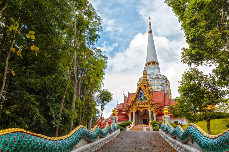 Восхождение к 3 храмам Таиланда