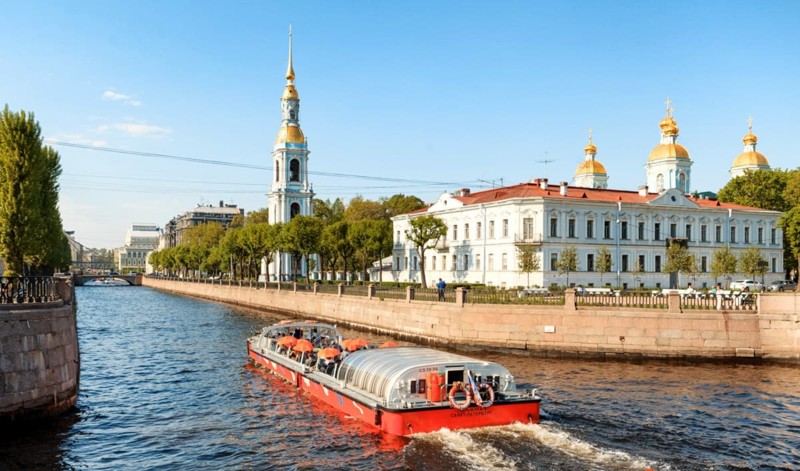 Прогулка на теплоходе по принципу «Hop-on, Hop-off»