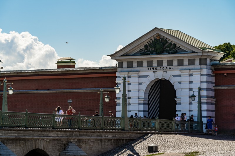 Обзорная экскурсия по Петропавловской крепости