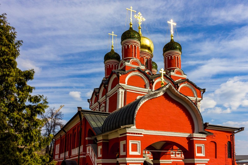Высоко-Петровский монастырь и подъём на колокольню
