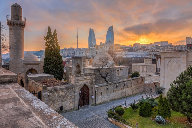 Истоки древнего Баку и колоритный Ичери-шехер