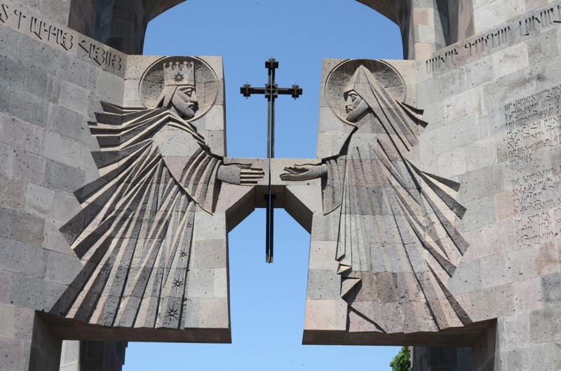 Эчмиадзин и Ереван: две столицы Армении — групповая экскурсия