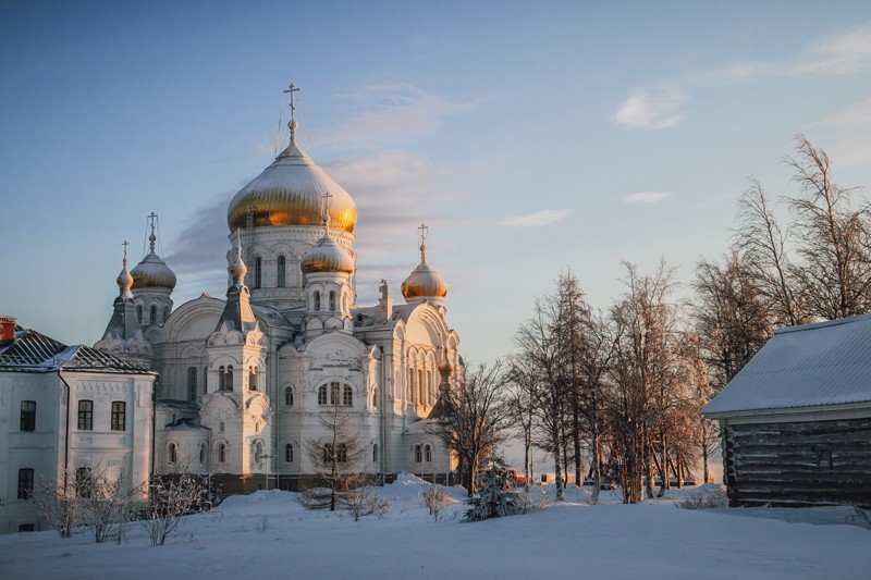 4 в 1: Кунгурская пещера, Кунгур, Белогорский монастырь и скала Ермак