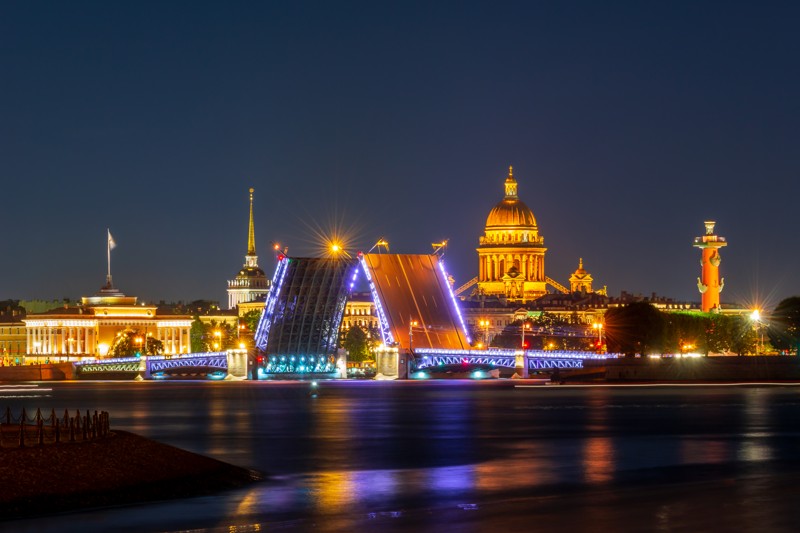 Ночной Петербург и разводные мосты