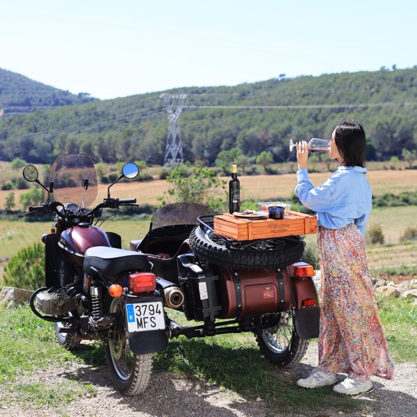 На мотоцикле «Урал» с коляской — по виноградникам региона Пенедес