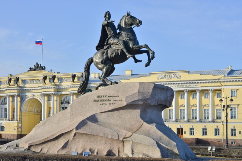 Визитные карточки города на Неве