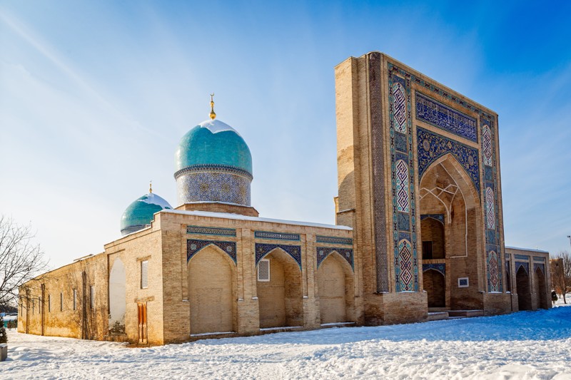 Новогодняя сказка в сердце Востока: зимнее путешествие в Ташкент, Бухару и Самарканд
