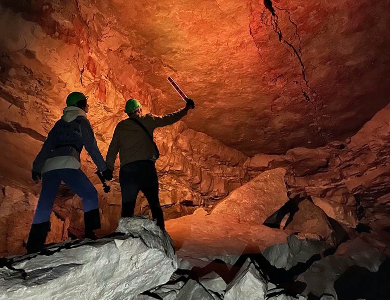 Камское Устье: гипсовые штольни и Юрьевская пещера