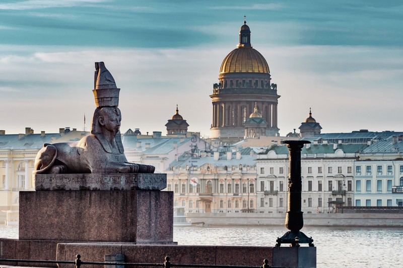 Семь мифологий — на трёх островах Петербурга