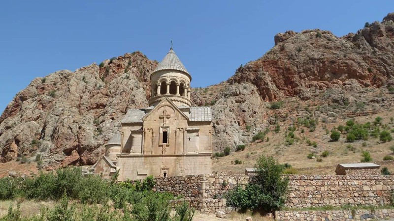 Армения: знакомство с краем гор и монастырей